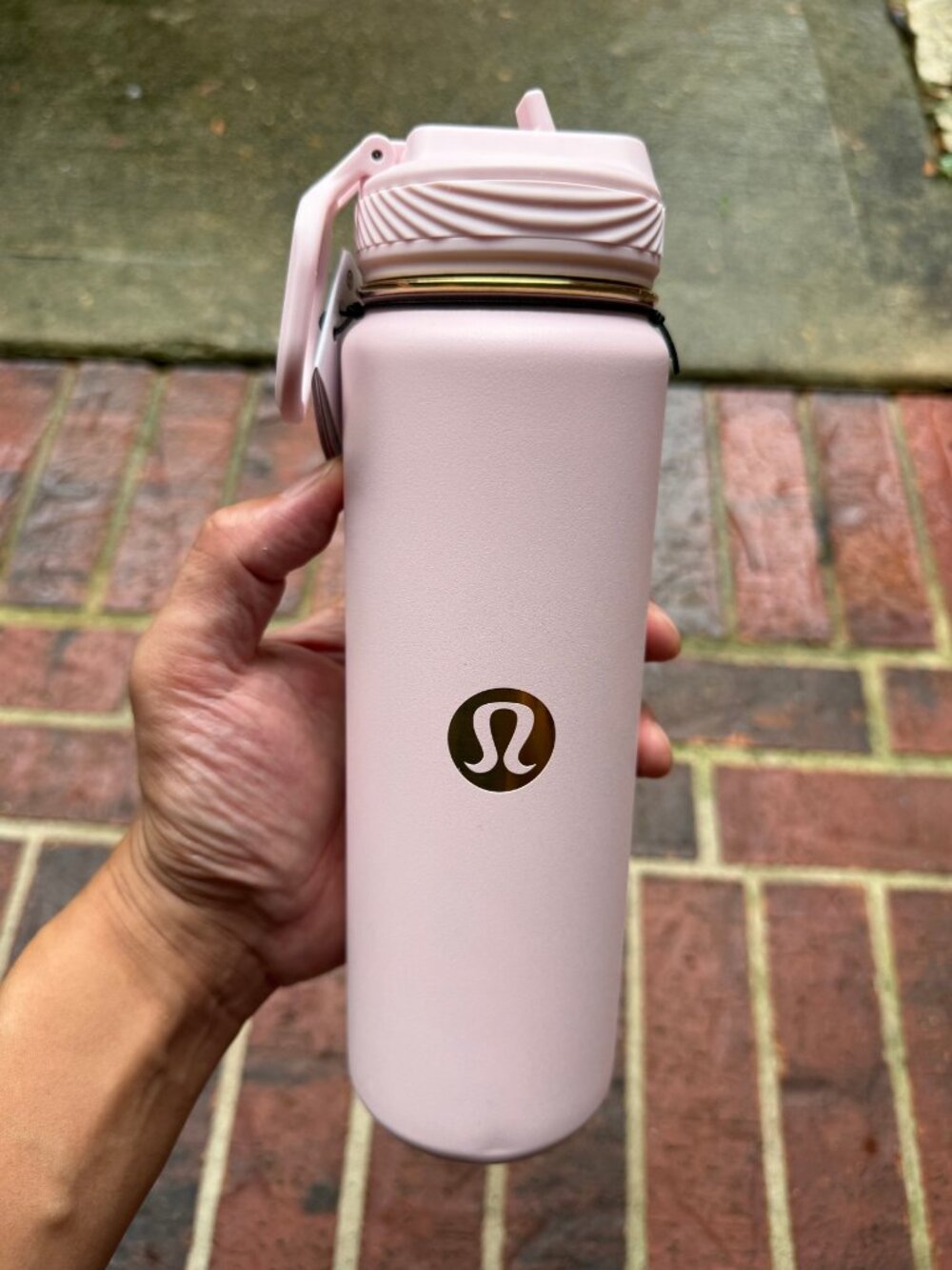 lululemon Back to Life Sport Bottle 24oz Straw Lid NWT Pink Gold